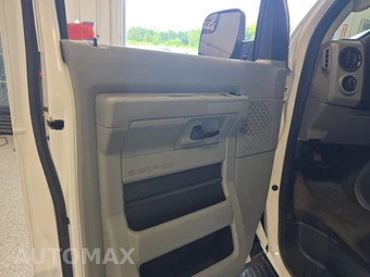 2014 Ford E-150 Wagon XLT 138.0" WB - miniatura 9