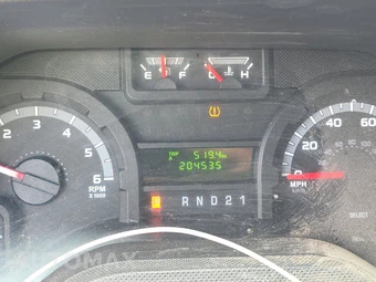 2014 Ford E-250 Commercial Cargo Van 138.0" WB – miniatura 12