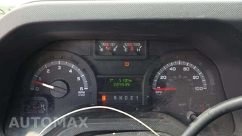 2014 Ford E-250 Commercial Cargo Van 138.0" WB – miniatura 37