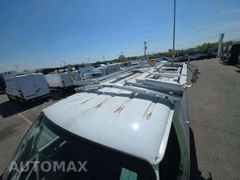 2014 Ford E-250 Commercial Cargo Van 138.0" WB – miniatura 12