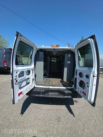 2014 Ford E-250 Commercial Cargo Van 138.0" WB – miniatura 13