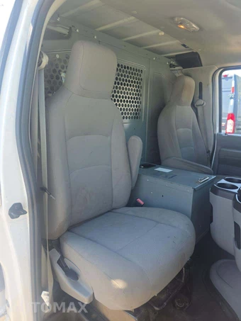 2014 Ford E-250 Commercial Cargo Van 138.0" WB – miniatura 17
