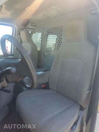 2014 Ford E-250 Commercial Cargo Van 138.0" WB – miniatura 6