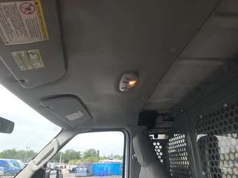 2014 Ford E-250 Commercial Cargo Van 138.0" WB - miniatura 17