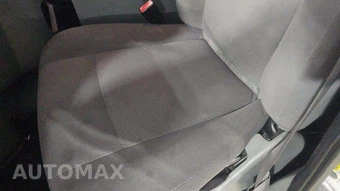 2014 Ford E-250 Commercial Cargo Van 138.0" WB - miniatura 32