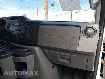 2014 Ford E-250 Commercial Cargo Van 138.0" WB - miniatura 18