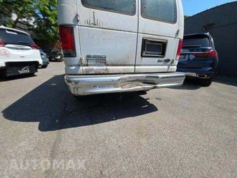 2014 Ford E-250 Commercial Cargo Van 138.0" WB – miniatura 30