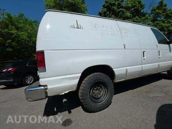 2014 Ford E-250 Commercial Cargo Van 138.0" WB – miniatura 31