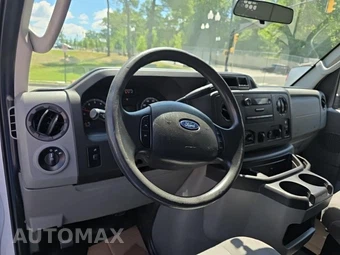 2014 Ford E-250 Commercial Cargo Van 138.0" WB - miniatura 14