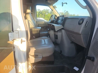 2014 Ford E-250 Commercial Cargo Van 138.0" WB – miniatura 21
