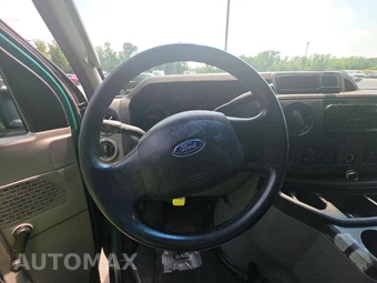 2014 Ford E-250 Commercial Cargo Van 138.0" WB – miniatura 2