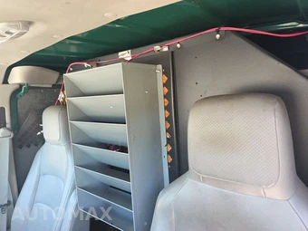 2014 Ford E-250 Commercial Cargo Van 138.0" WB – miniatura 6