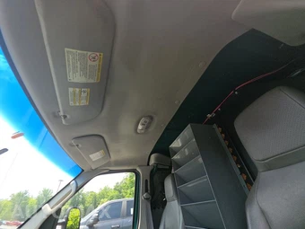 2014 Ford E-250 Commercial Cargo Van 138.0" WB – miniatura 9