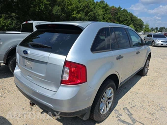 2014 Ford Edge SE – miniatura 3