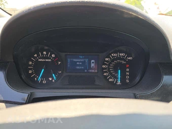 2014 Ford Edge SE - miniatura 9
