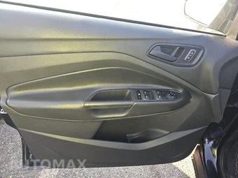 2014 Ford Escape S – miniatura 9