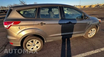 2014 Ford Escape S - miniatura 4