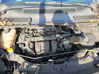 2014 Ford Escape S – miniatura 15