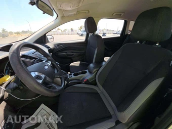 2014 Ford Escape S - miniatura 3