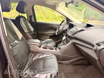 2014 Ford Escape S - miniatura 11