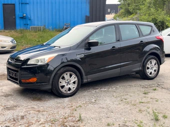 2014 Ford Escape S - miniatura 4