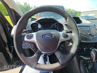 2014 Ford Escape S – miniatura 10