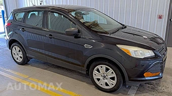 2014 Ford Escape S – miniatura 3
