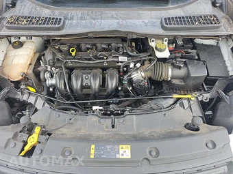 2014 Ford Escape S – miniatura 15