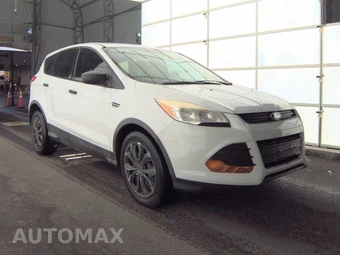 2014 Ford Escape S – miniatura 3