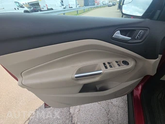 2014 Ford Escape SE – miniatura 9