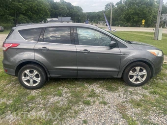 2014 Ford Escape SE - miniatura 5