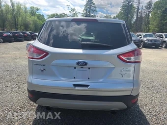 2014 Ford Escape SE – miniatura 5