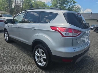 2014 Ford Escape SE – miniatura 6