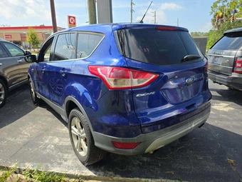 2014 Ford Escape SE - miniatura 2
