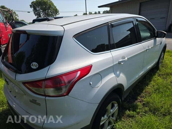 2014 Ford Escape SE – miniatura 3