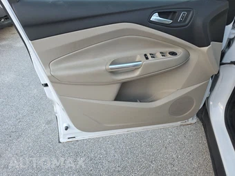 2014 Ford Escape SE - miniatura 9