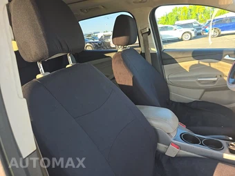 2014 Ford Escape SE – miniatura 8