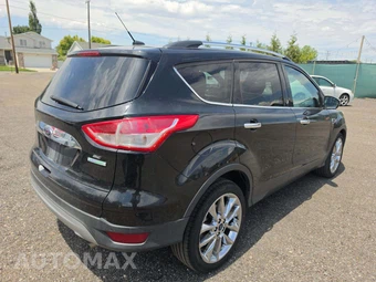 2014 Ford Escape SE – miniatura 3