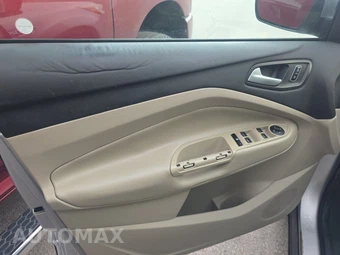 2014 Ford Escape SE - miniatura 9
