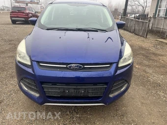 2014 Ford Escape SE - miniatura 2