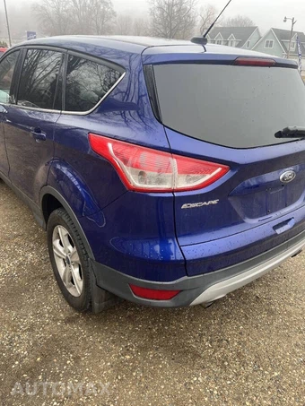 2014 Ford Escape SE - miniatura 8