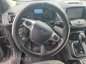 2014 Ford Escape SE – miniatura 10