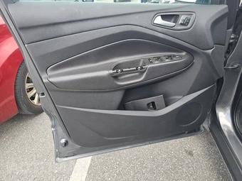 2014 Ford Escape Titanium – miniatura 9