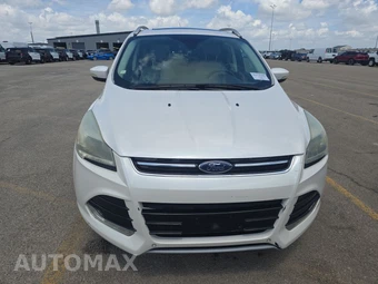 2014 Ford Escape Titanium – miniatura 2