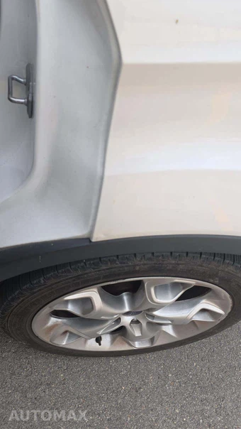 2014 Ford Escape Titanium – miniatura 26