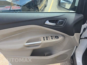 2014 Ford Escape Titanium – miniatura 9