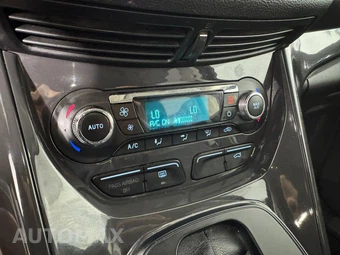 2014 Ford Escape Titanium - miniatura 20