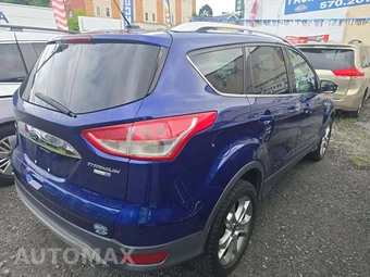 2014 Ford Escape Titanium – miniatura 3