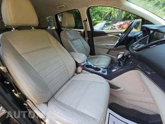 2014 Ford Escape Titanium – miniatura 18