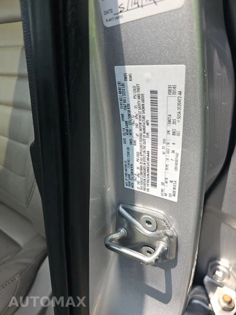 2014 Ford Escape Titanium – miniatura 14
